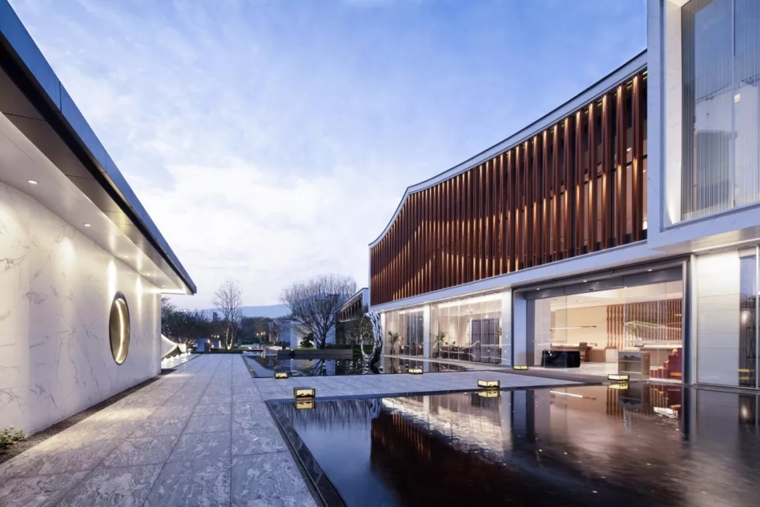 怡境景观设计案例:保利和悦湖畔赏析